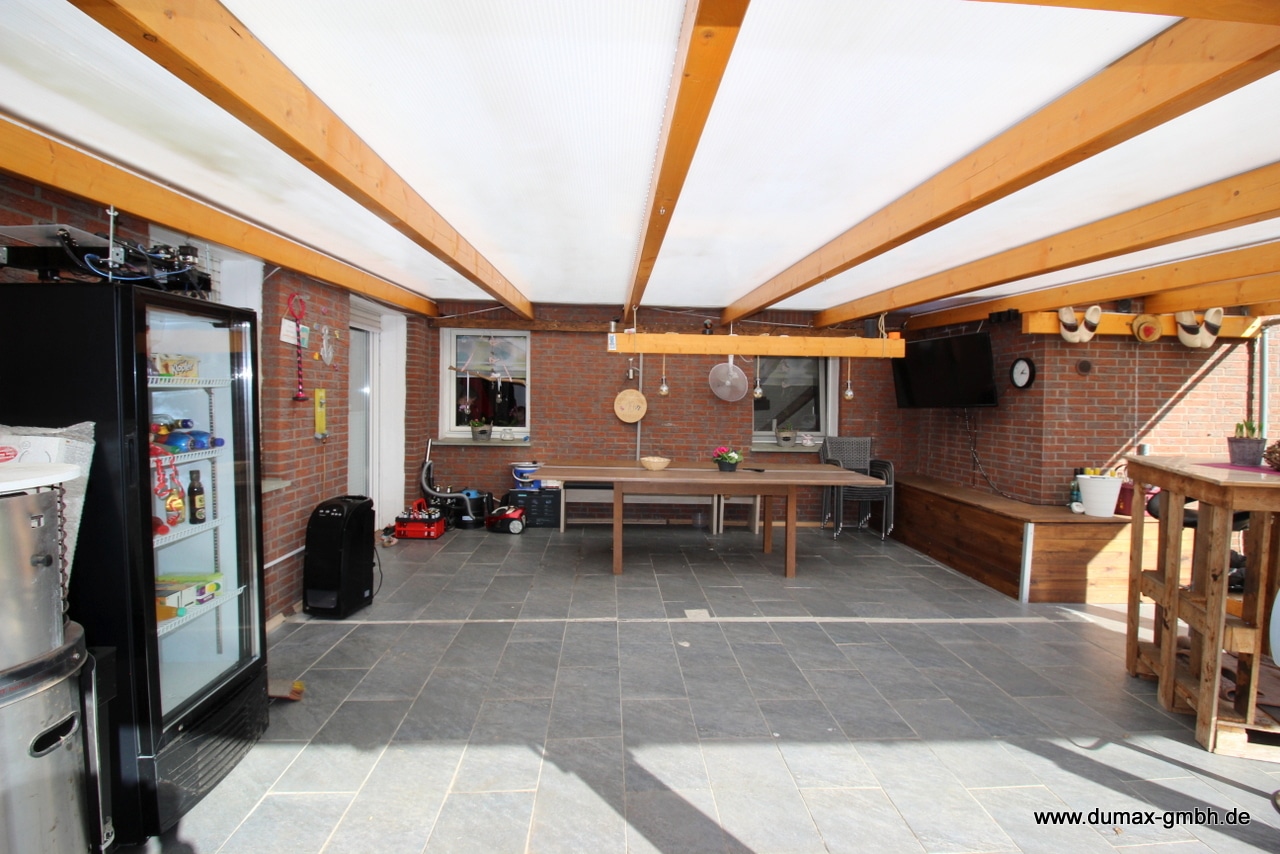 Wohnung 1 - Aussenterrasse (1)