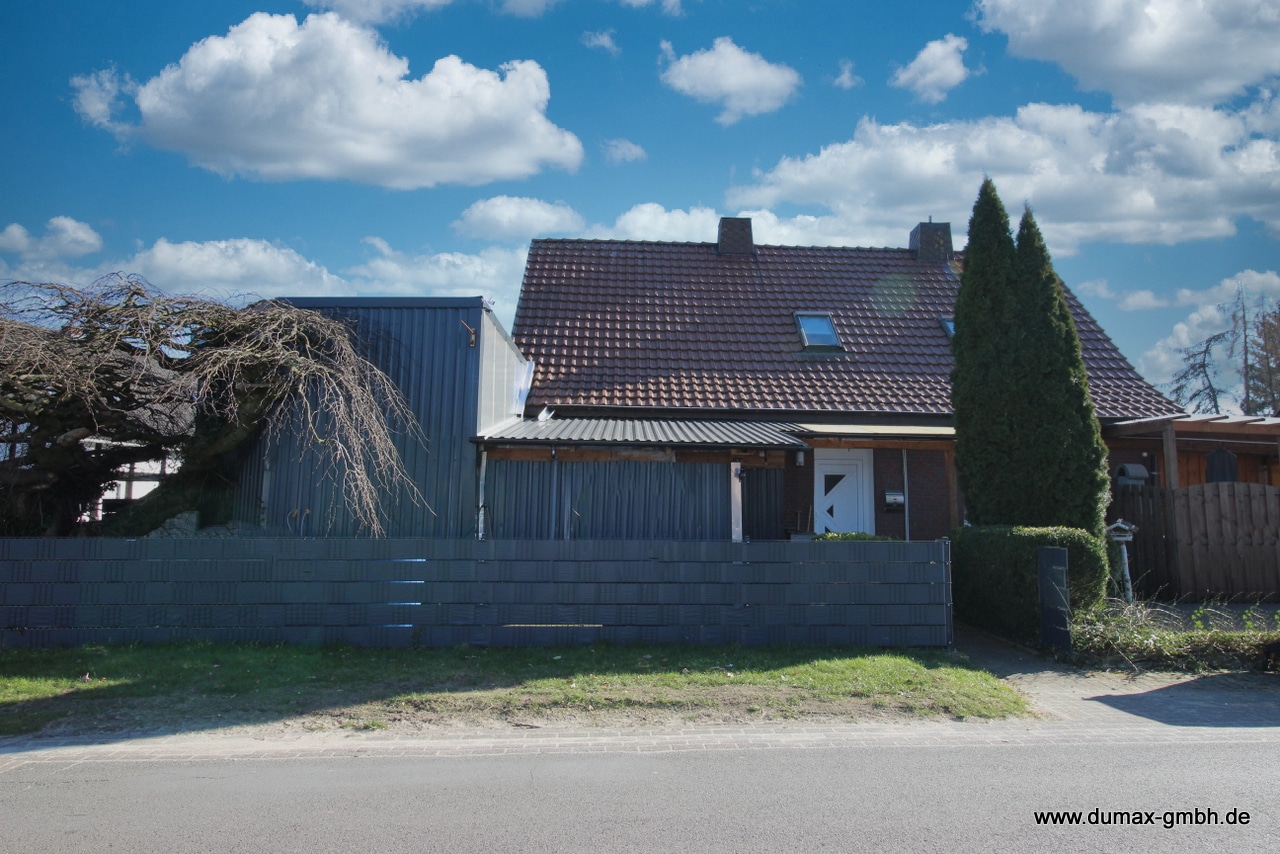 Wohnung 2 - Hauseingang (2)