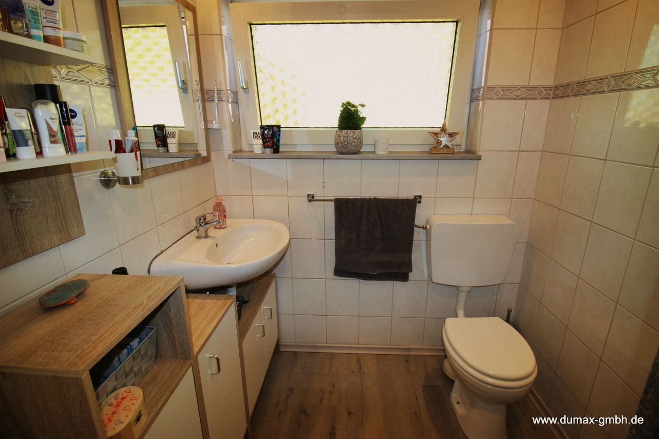 Wohnung 1 - Gäste WC mit WM Anschluss (2)