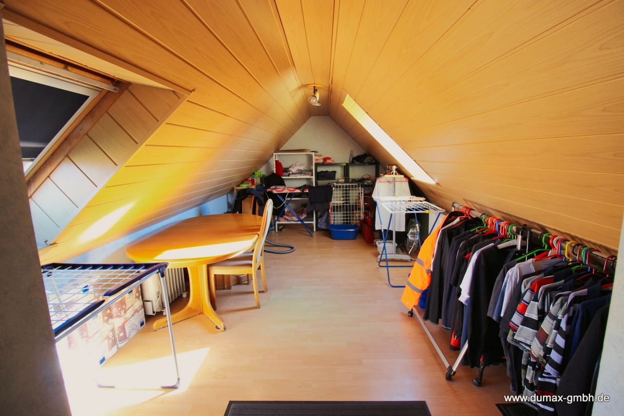 Wohnung 2 - Zimmer (ausgeb. Dachboden)