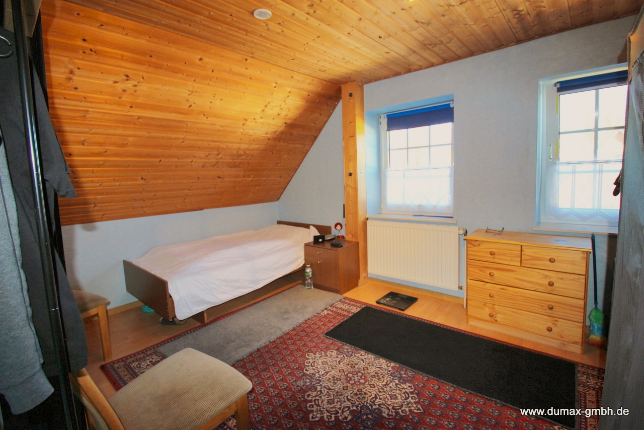 Wohnung 2 - Schlafzimmer mit begehb. Kleiderschrank