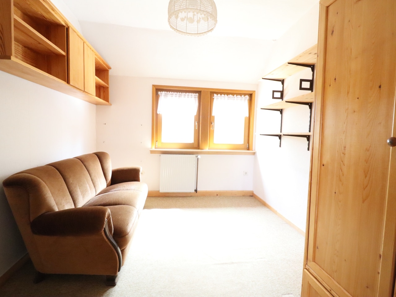 Zimmer 2 OG B2